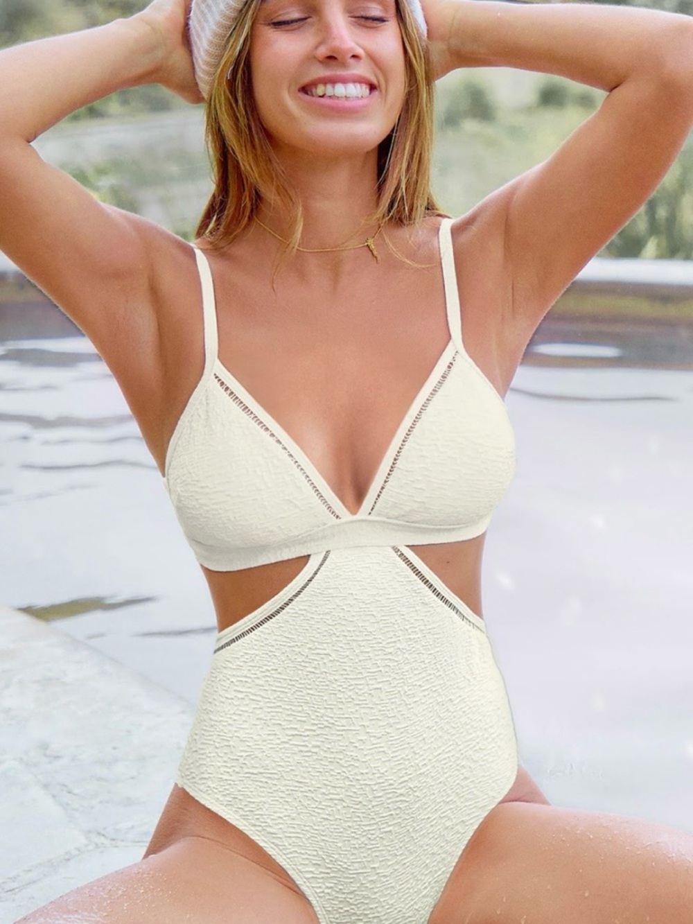 Cupshe Ivory Jacquard V-Neck Monokini